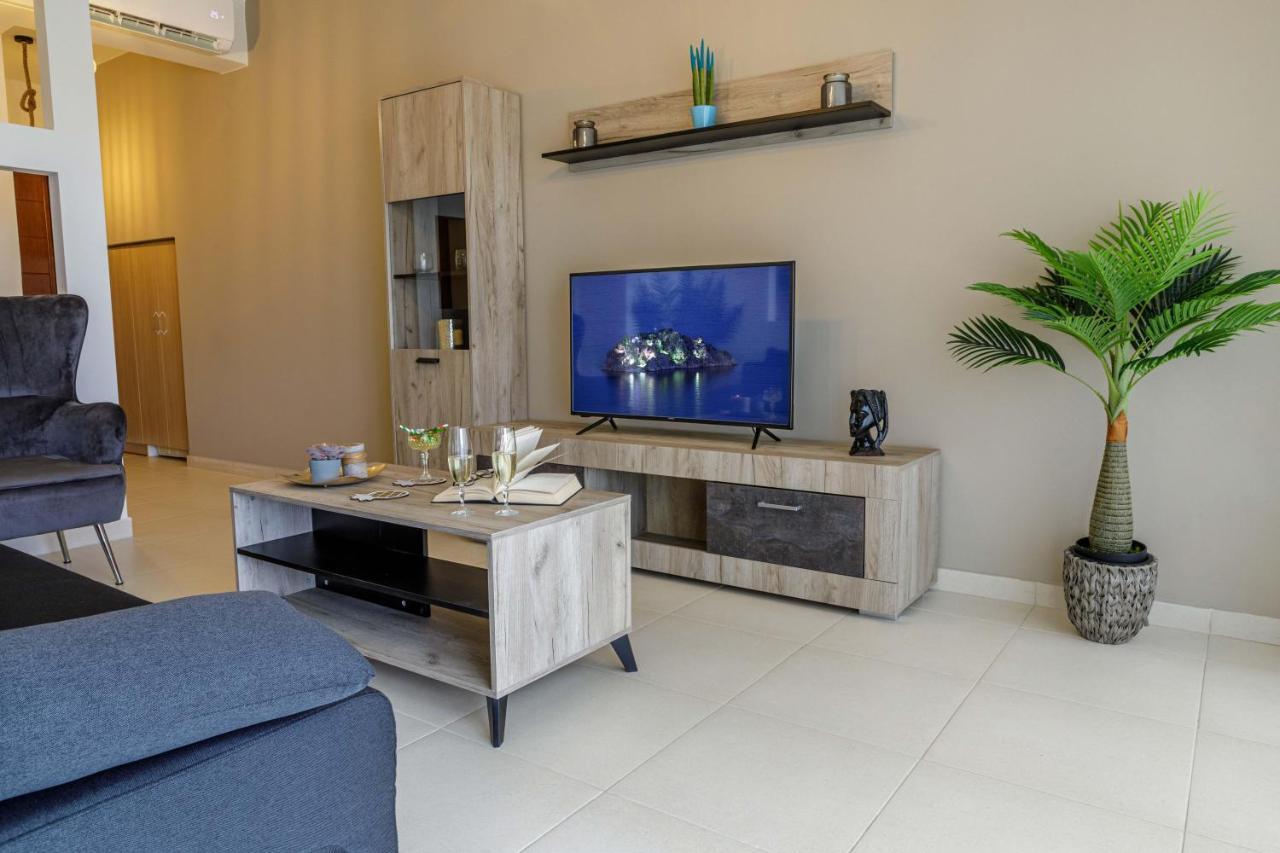 Savvas Apartment Tolo Bagian luar foto